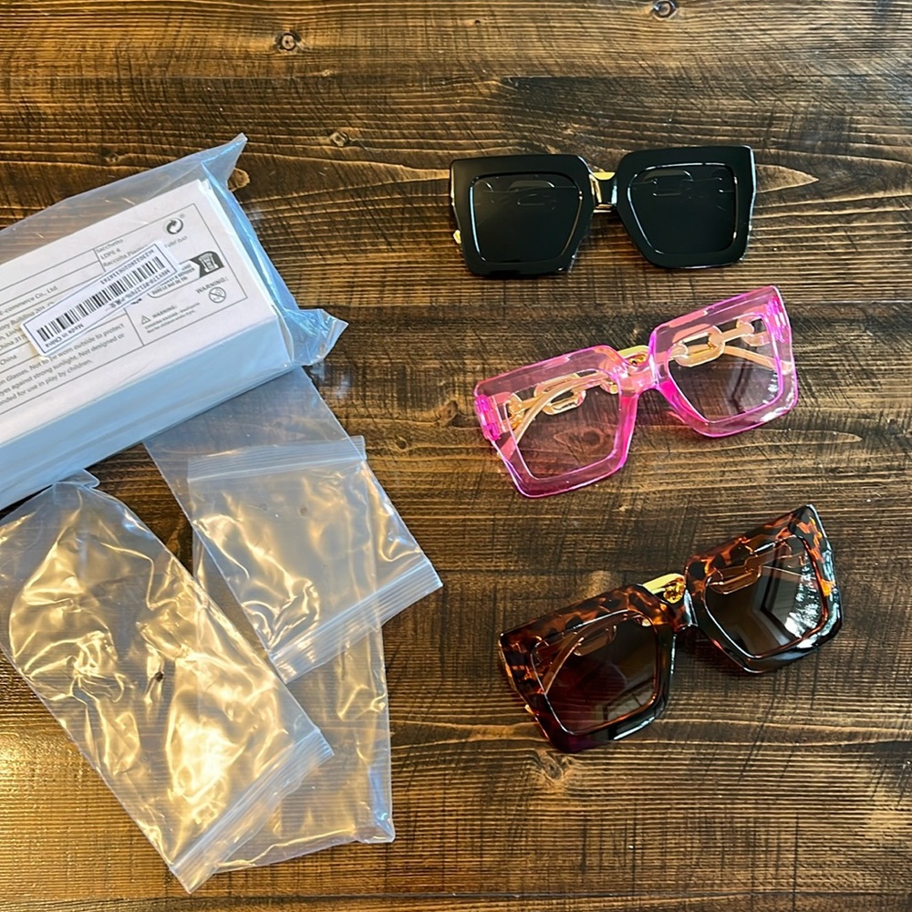 Large square oversized Sunglasses - NEW